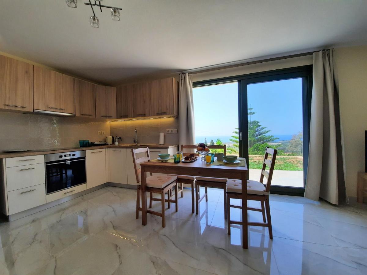 Freesia Grand Sea View Residence スヴォロナータ エクステリア 写真
